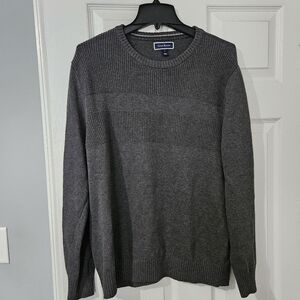 Sale: Men’s Gray Crewneck Sweater - Large